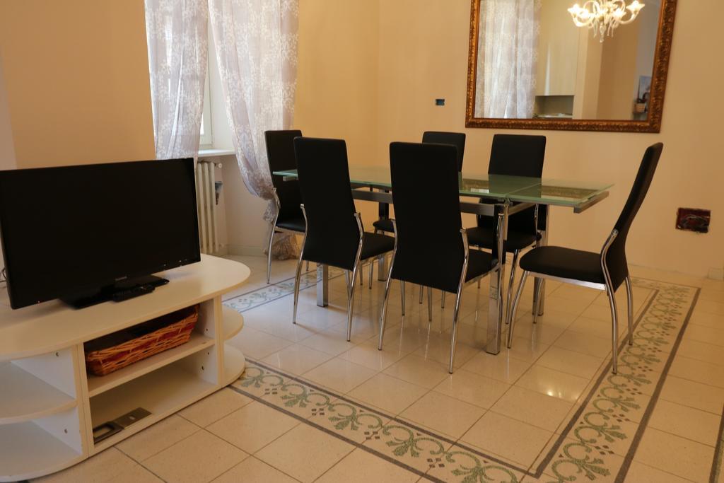 Ancient Courtyard Bonanomi 2 Bedroom Apartment 코모 외부 사진