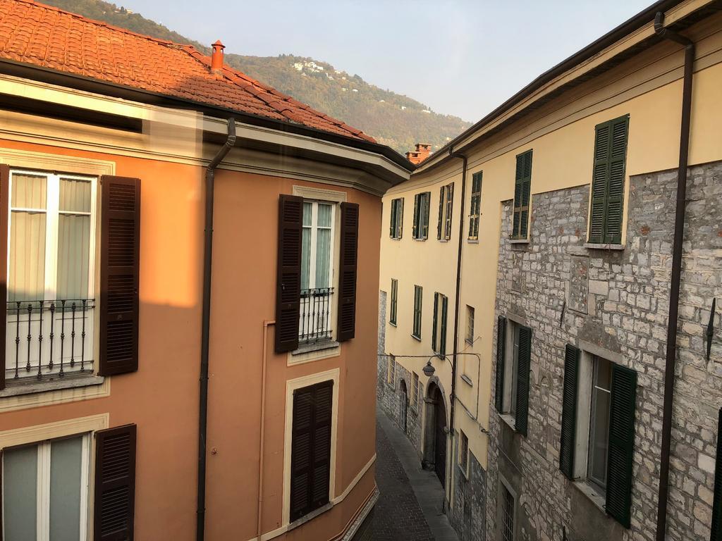Ancient Courtyard Bonanomi 2 Bedroom Apartment 코모 외부 사진