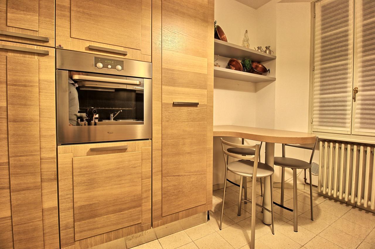 Ancient Courtyard Bonanomi 2 Bedroom Apartment 코모 외부 사진